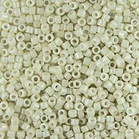 Image of 690DB00-0211V - Delica 11/0 RD Alabaster Glazed Luster