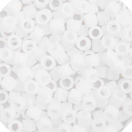 Image of 690DBL0-0200V - Delica 8/0 RD Chalk White Opaque